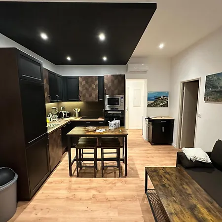 Apartment Silines Hyeres
